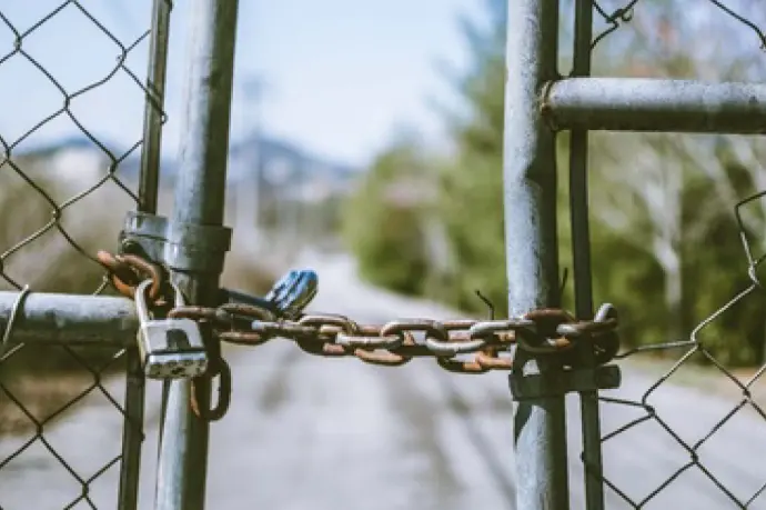 Macq access control solution manages who enters specific zones, helping cities reduce congestion, improve air quality, and ensure smoother mobility for everyone.